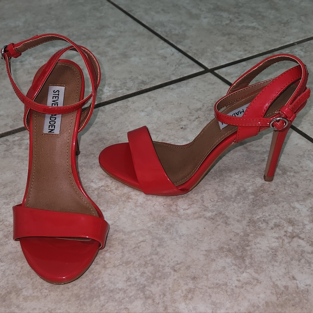 Steve Madden Women's Reno Red Heels